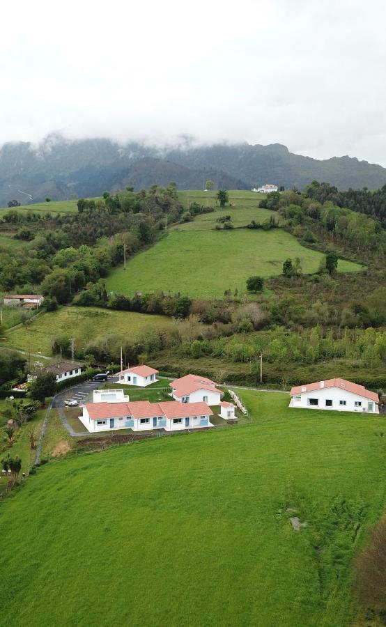 Aparthotel El Pueblin De Ribadesella Exteriér fotografie